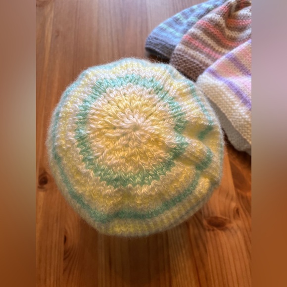 Hand knitted infant striped hats - Picture 8 of 8